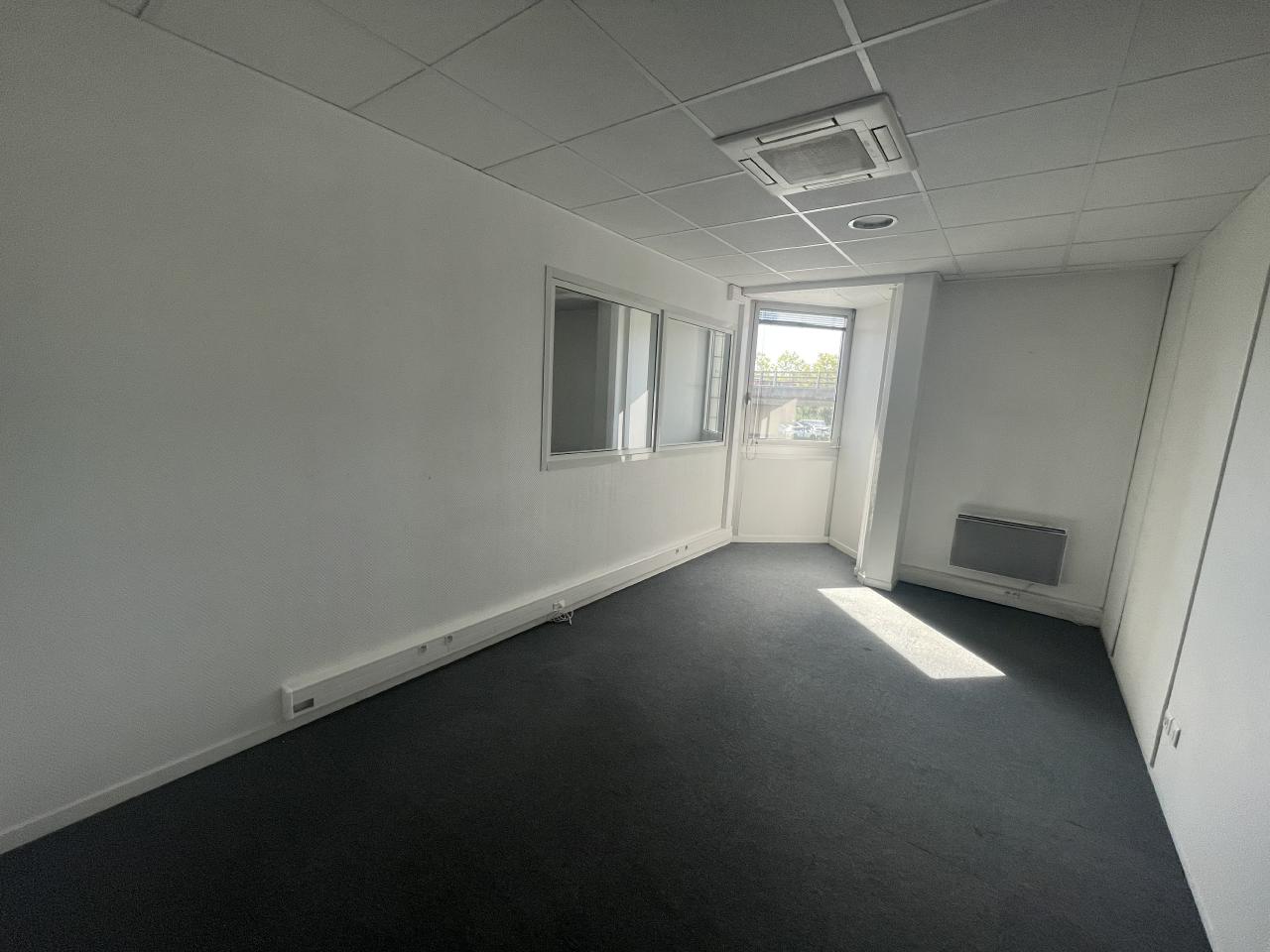 Bureau Blagnac 1330m² Location bureau Blagnac Haute-Garonne OLBUR2108346 13